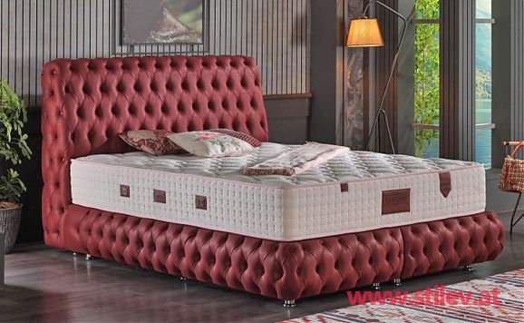 Elegant Bett mit Matratze 160x200 cm.
