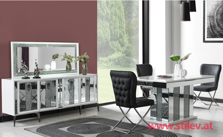 Svaroski Esszimmer Set