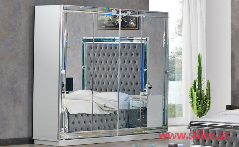 Fashion Life AT Kleiderschrank