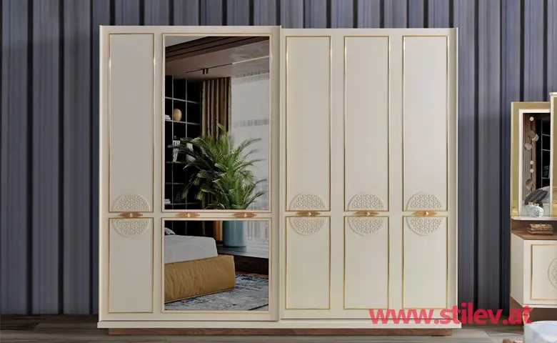 Ipek Schrank