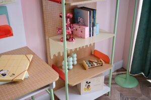 JOLLY YOUNG ROOM (13)