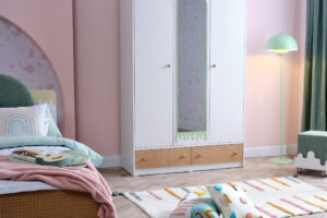 JOLLY YOUNG ROOM (17)