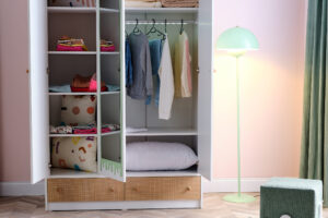 JOLLY YOUNG ROOM (18)