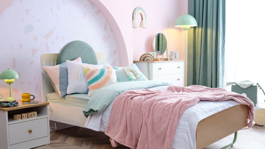 JOLLY YOUNG ROOM (3)