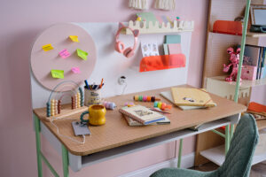 JOLLY YOUNG ROOM (9)