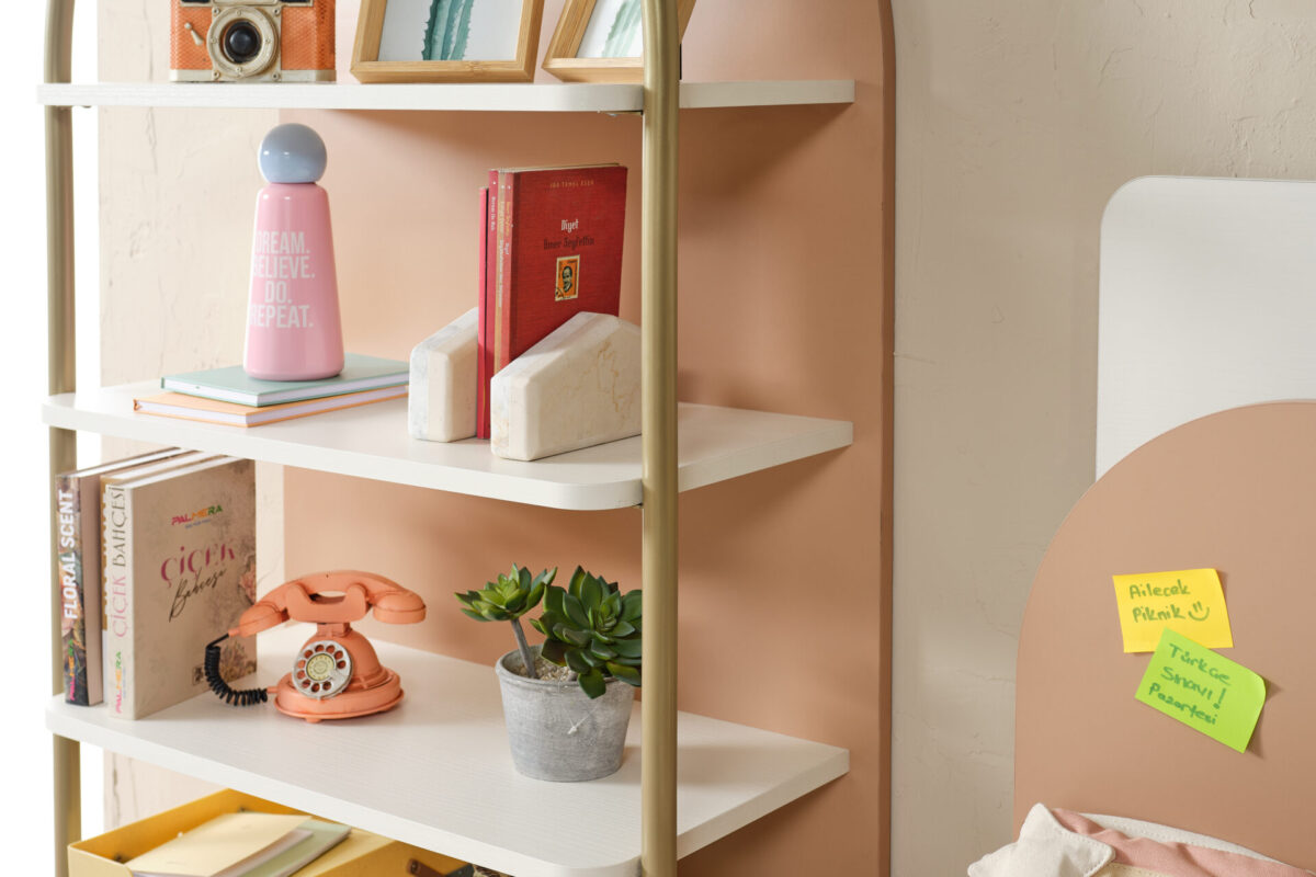 LORENA YOUNG ROOM (10)