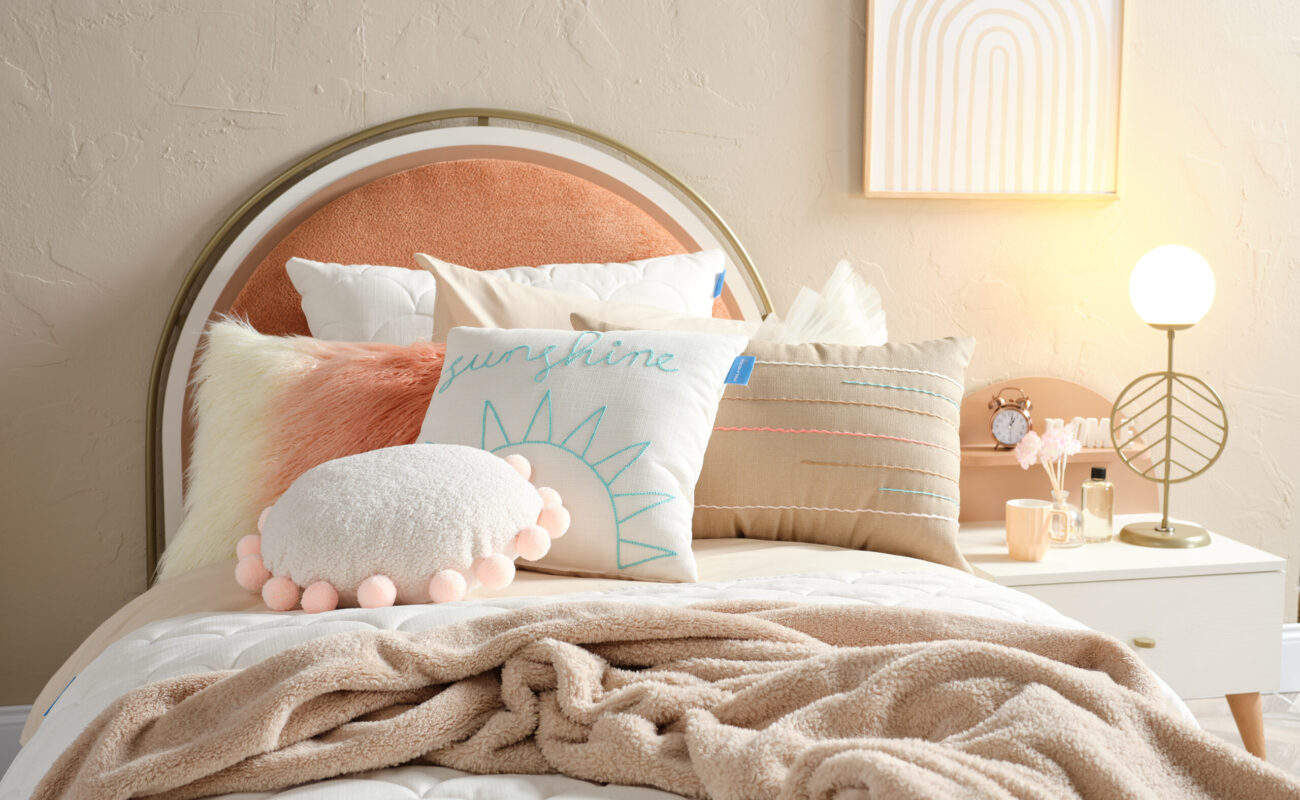LORENA YOUNG ROOM (2)