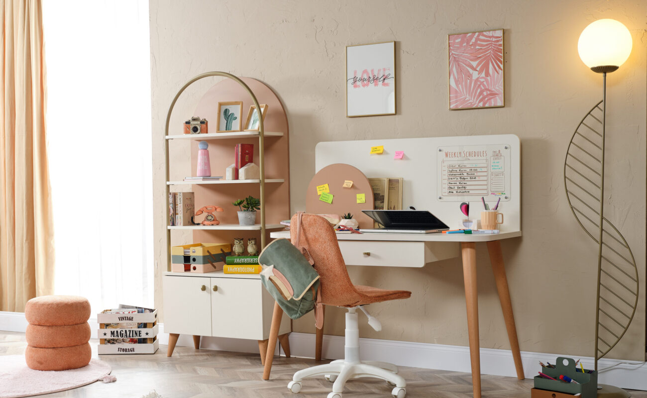 LORENA YOUNG ROOM (7)