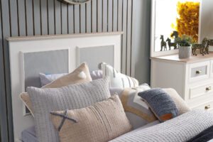 ODESSA YOUNG ROOM (12)