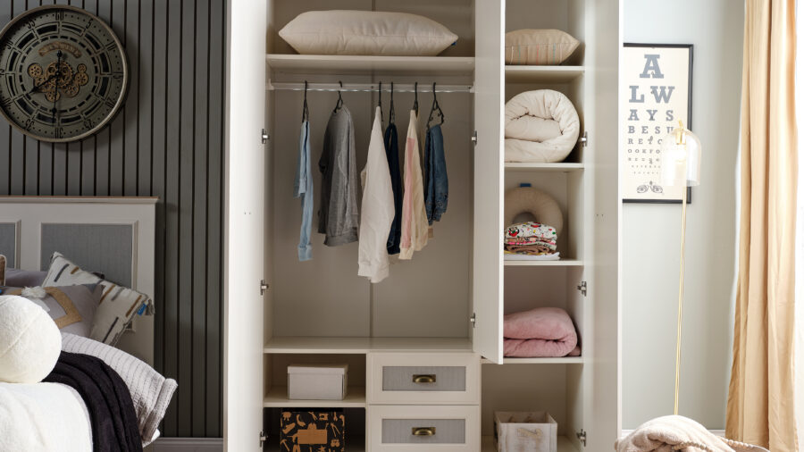 ODESSA YOUNG ROOM (5)
