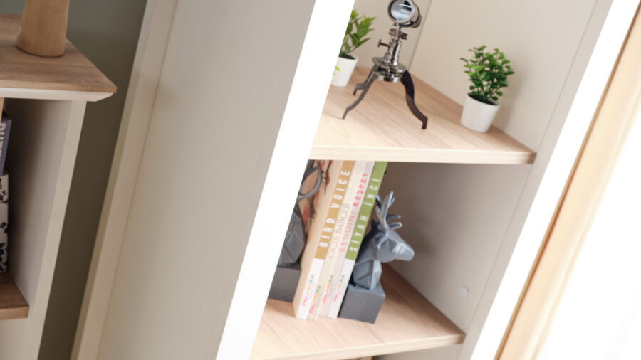 ODESSA YOUNG ROOM (7)