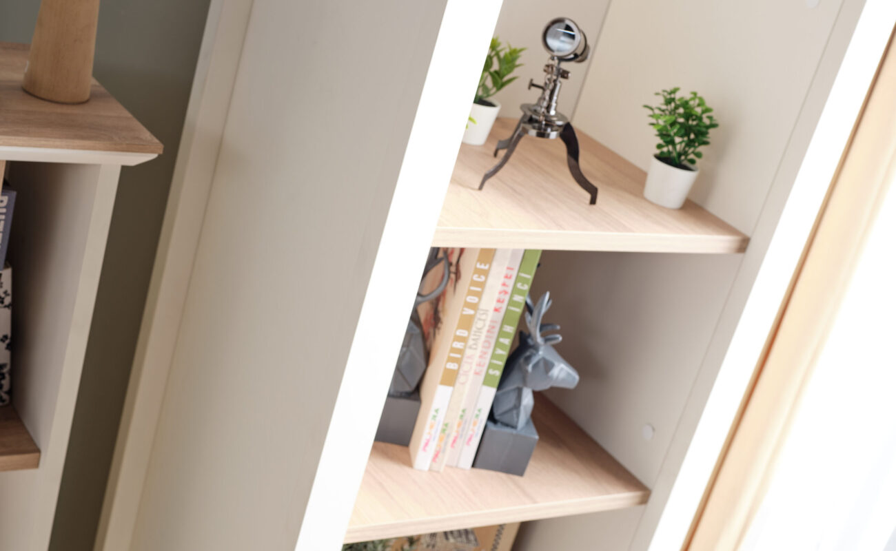 ODESSA YOUNG ROOM (7)